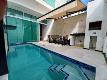 CASA 3 QUARTOS COM PISCINA